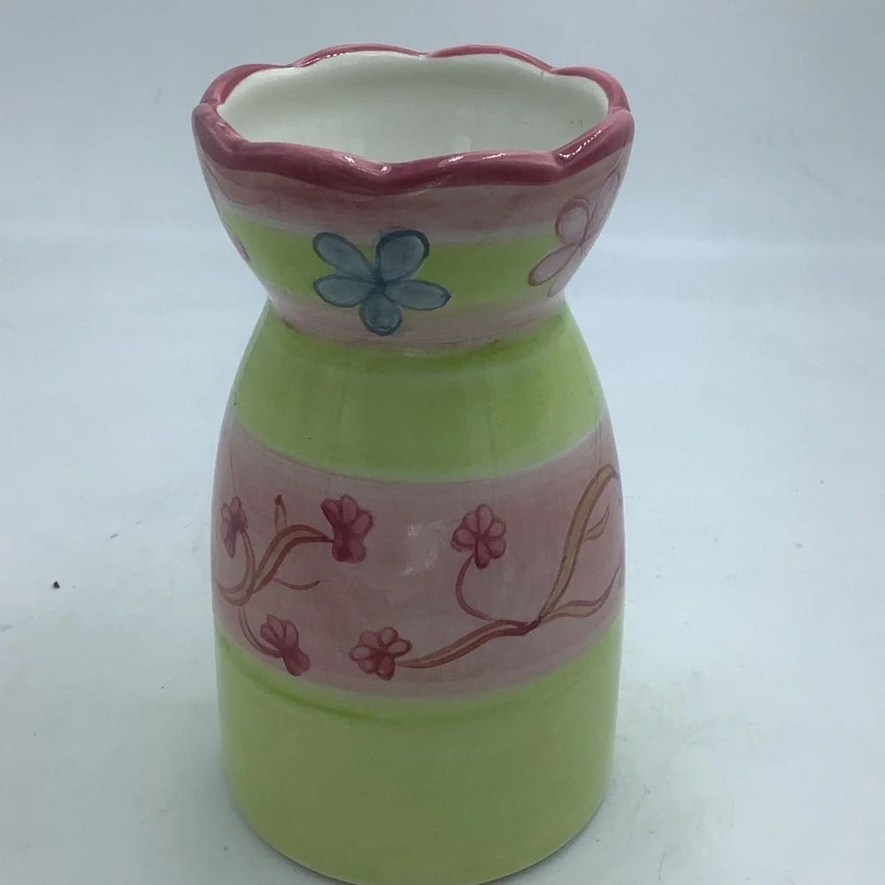 I Godinger & Co. Chartreuse  and Pink Vase